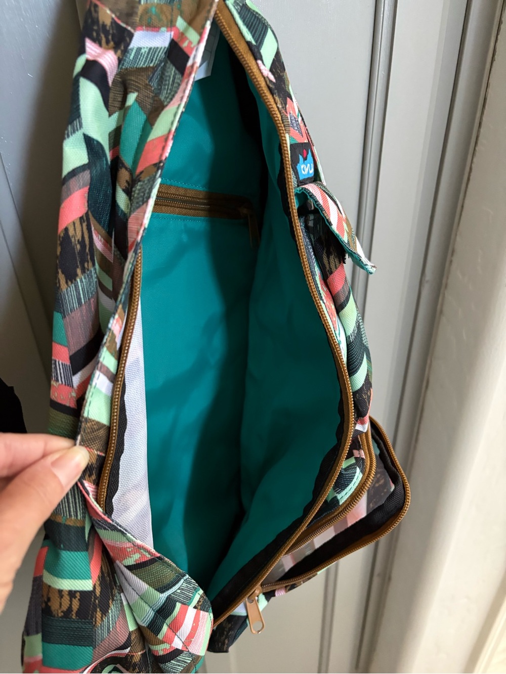 Coastal Blocks KAVU Sling Bag EUC - Picture 5 of 10